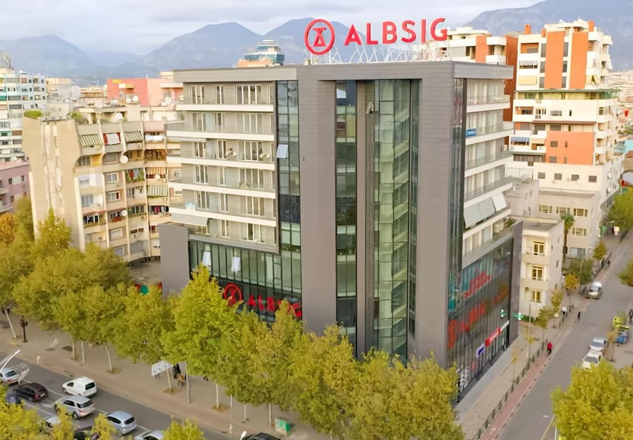 Free Parking Skanderbeg Square - Spacious Appartement Tirana